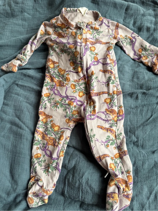 kate quinn Other - Kate Quinn Kids One-Piece Zipper Footed Pajama - Floral & Leopard Print, Cream